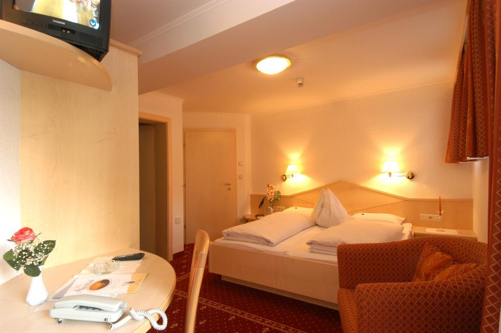 פלדרס Hotel Alpenblick חדר תמונה